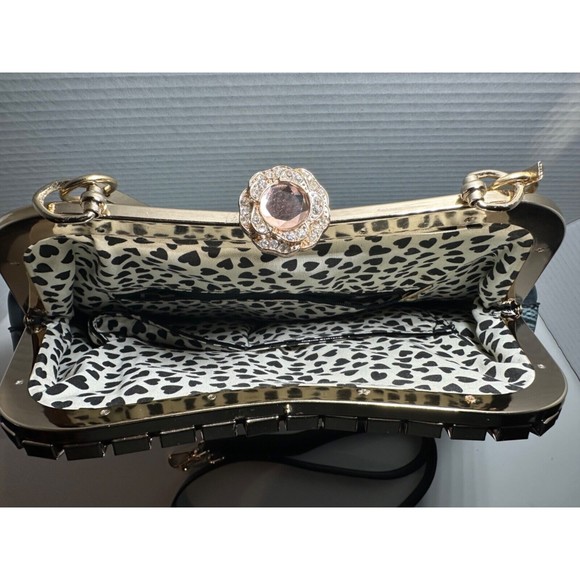 Obama`s Time Square Handbag Women`s Black & White Printed Photo Strap Purse - Picture 3 of 10